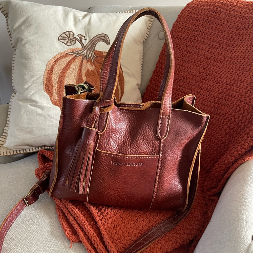 Portland Leather Tote with Tassel